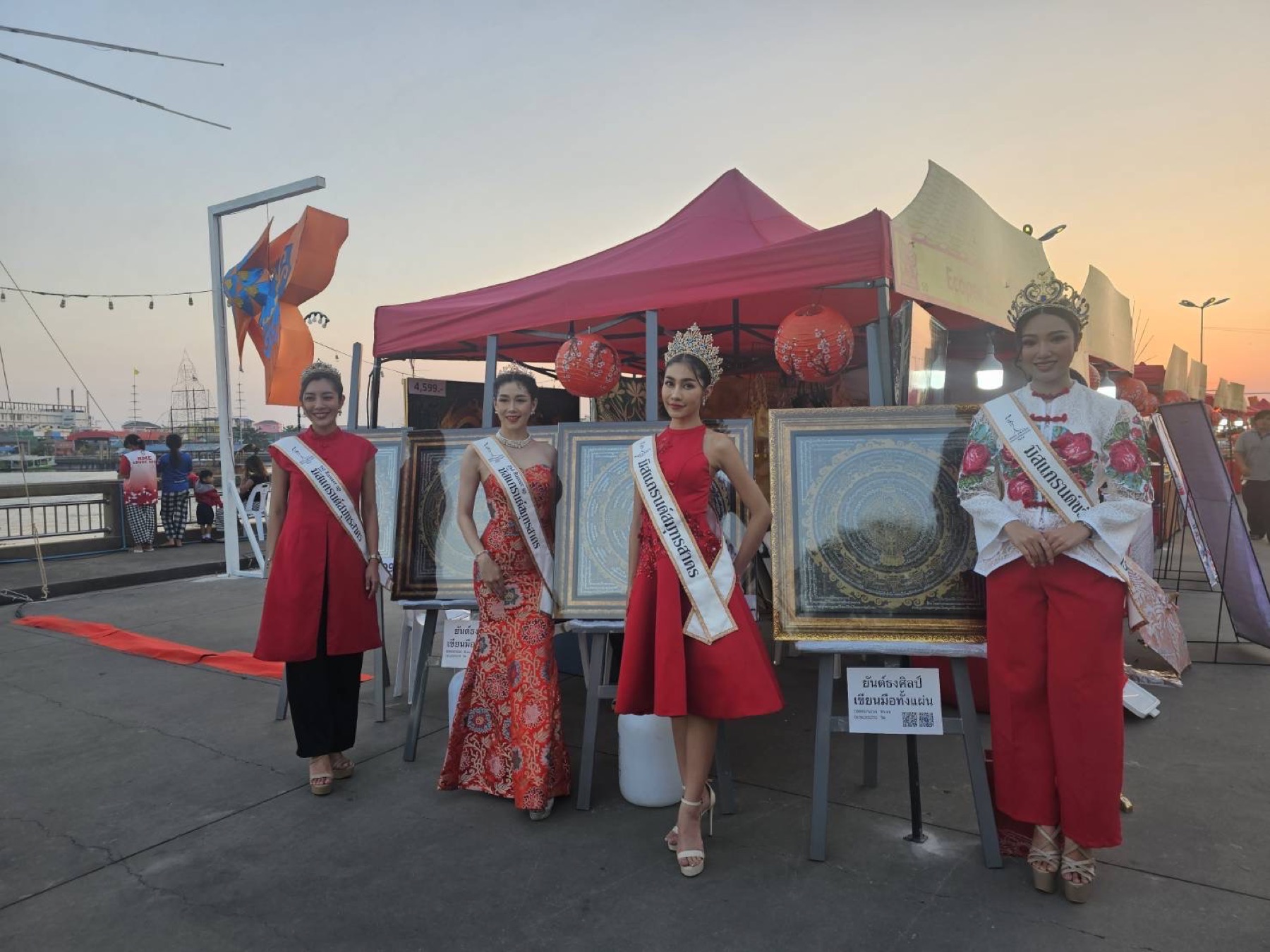 งานออกบูธริมแม่น้ำ พร้อมยันต์กรอบทอง ยันต์ธงศิลป์